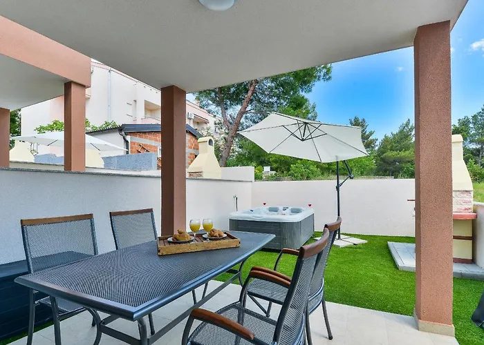 Cascada Villas With Private Jacuzzi And Private Parking