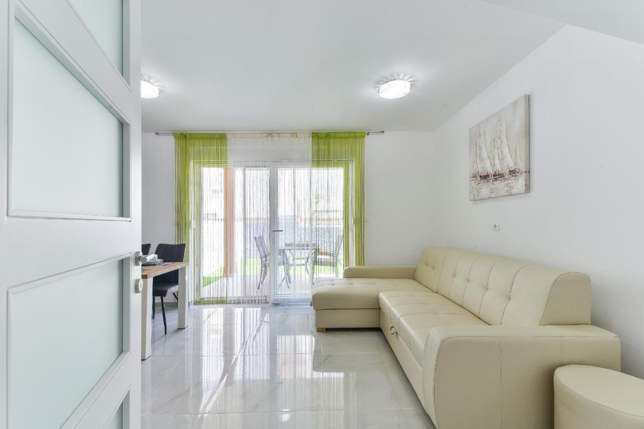Cascada With Private Jacuzzi And Private Parking * Starigrad Paklenica