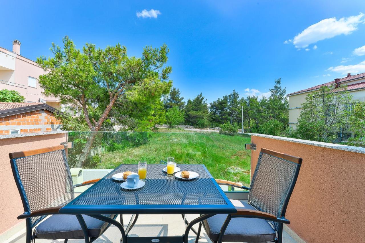 Villa Cascada With Private Jacuzzi And Private Parking Starigrad Paklenica