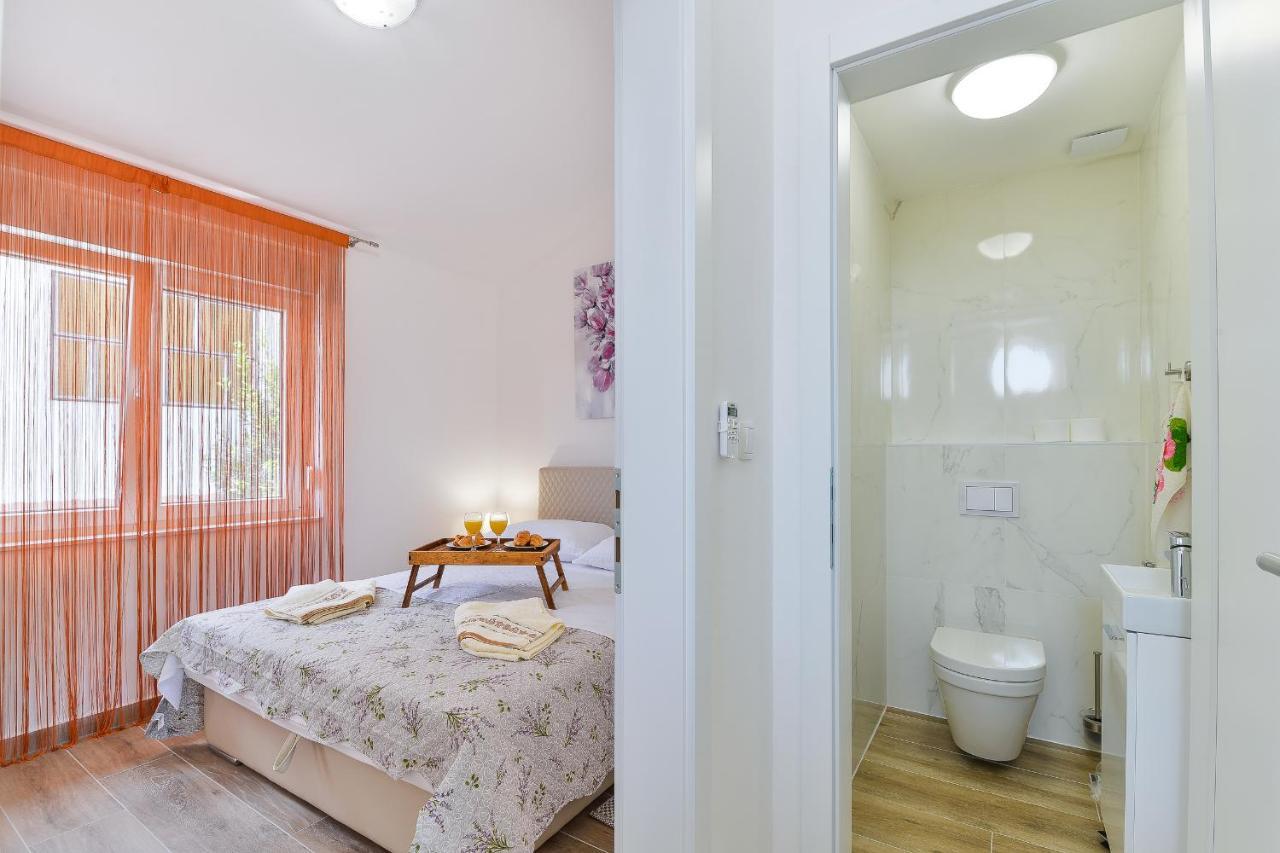 Villa Cascada With Private Jacuzzi And Private Parking
