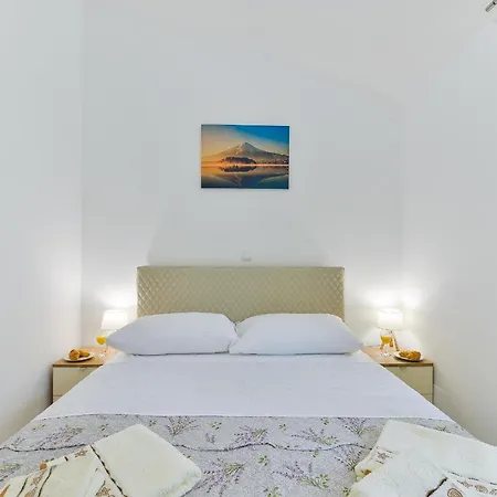 Cascada Villas With Private Jacuzzi And Private Parking Starigrad Paklenica Exterior foto