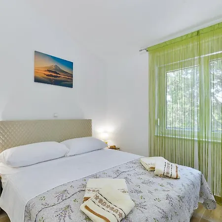 Cascada Villas With Private Jacuzzi And Private Parking Starigrad Paklenica Exterior foto