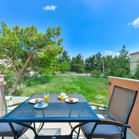 Cascada Villas With Private Jacuzzi And Private Parking Starigrad Paklenica Exterior foto