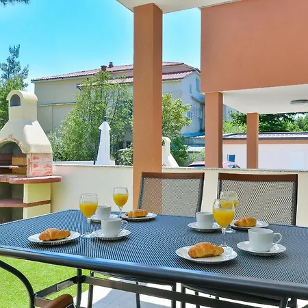 Cascada Villas With Private Jacuzzi And Private Parking Starigrad Paklenica Exterior foto